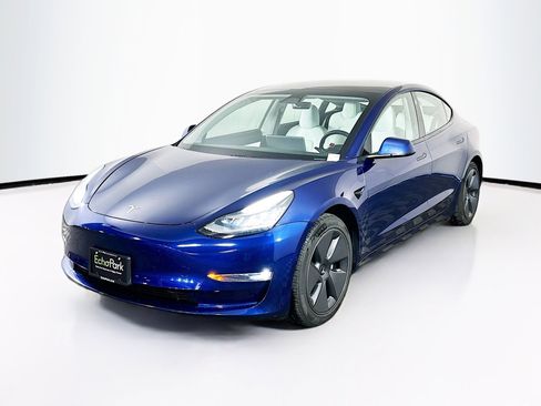 Used 2021 Tesla Model 3 Long Range AWD/4WD image 3