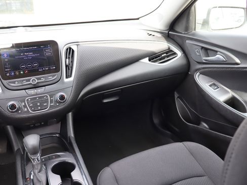Used 2024 Chevrolet Malibu LT image 13