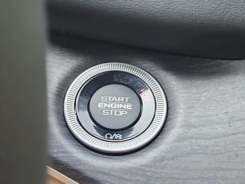 Used 2023 Jeep Grand Cherokee 4WD 4xe image 23