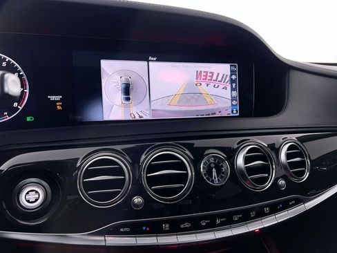 Used 2020 Mercedes-Benz S 450 Sedan image 17
