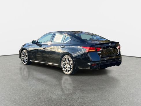 Used 2024 Nissan Altima 2.0 SR image 7