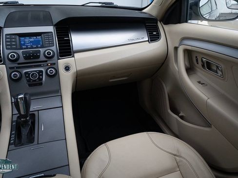 Used 2013 Ford Taurus SEL image 10