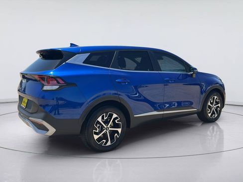 Used 2023 Kia Sportage EX FWD image 6