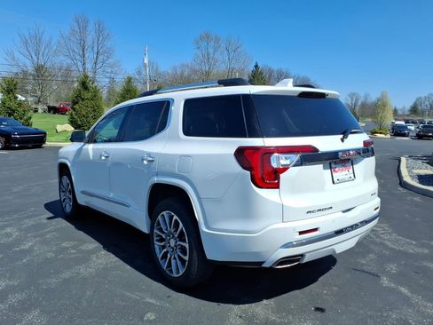 Used 2023 GMC Acadia Denali w/ Denali Ultimate Package AWD/4WD image 3