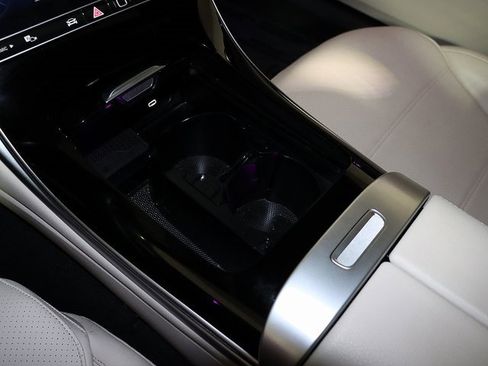 Used 2024 Mercedes-Benz C 300 4MATIC Sedan image 20