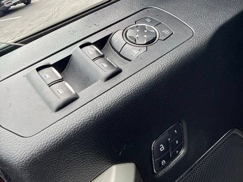 Used 2015 Ford F150 Lariat w/ Equipment Group 501A Mid AWD/4WD image 18