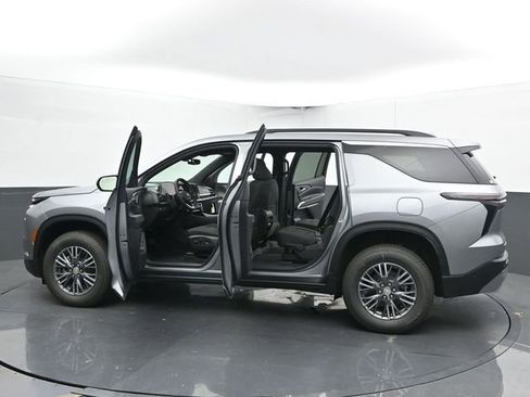 New 2026 Chevrolet Traverse LT w/ LPO, Floor Liner Package image 54