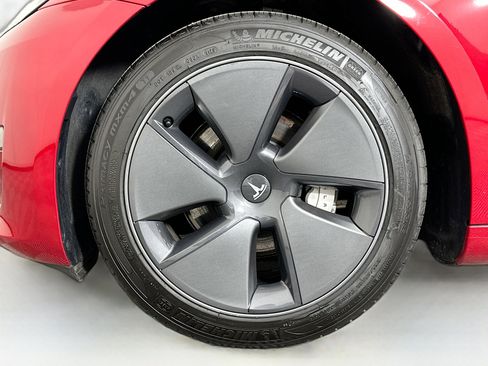 Used 2023 Tesla Model 3 Standard Range image 11