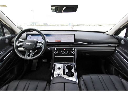 Used 2025 Genesis GV80 2.5T Standard AWD/4WD image 9