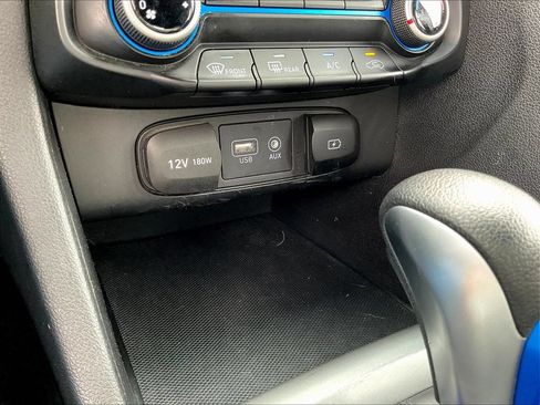 Used 2019 Hyundai Veloster 2.0 FWD image 13