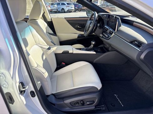 Used 2023 Lexus ES 350 w/ Premium Package image 29