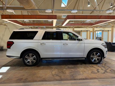 Used 2023 Ford Expedition Max Limited image 3