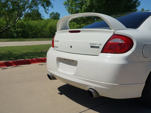 Used 2005 Dodge Neon w/ Competition Group image 30