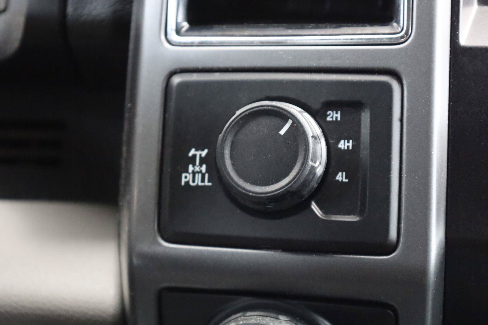 Used 2019 Ford F150 XLT w/ Equipment Group 302A Luxury AWD/4WD image 37