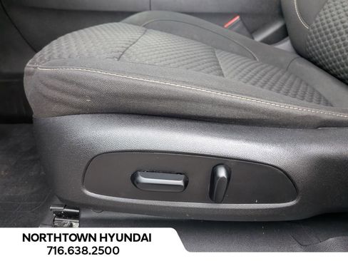Used 2019 GMC Acadia SLE w/ LPO, Floor Liner Package AWD/4WD image 33