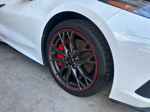 Used 2023 Chevrolet Corvette Stingray Premium Cpe w/ Z51 Performance Package RWD image 3
