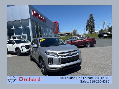 Used 2025 Mitsubishi Outlander Sport ES AWD/4WD image 1