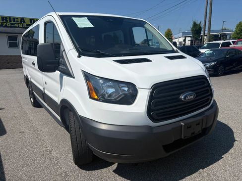 Used 2019 Ford Transit 150 XL RWD image 7