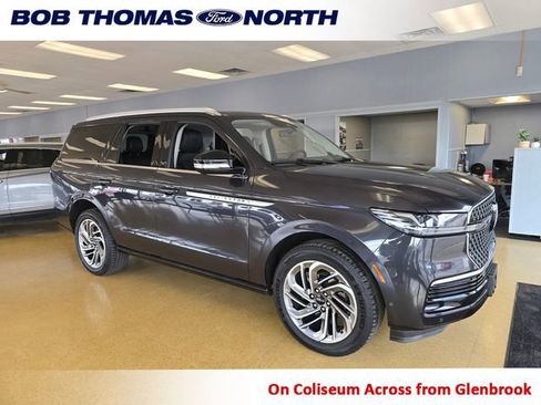Used 2025 Lincoln Navigator Reserve AWD/4WD image 1