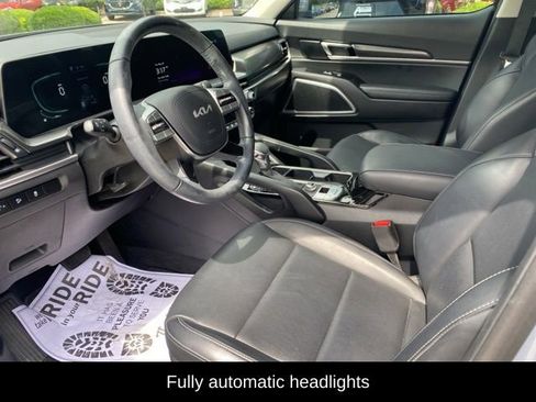 Used 2024 Kia Telluride LX FWD image 6