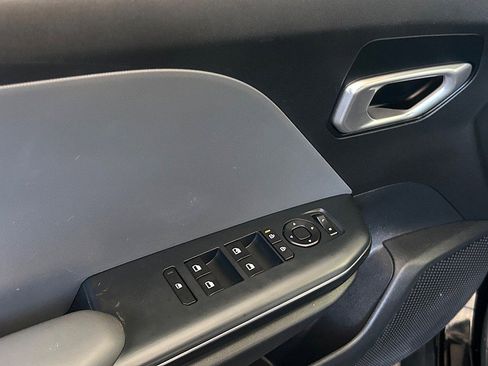 Used 2025 Kia K4 FWD image 27