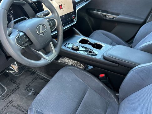 Certified 2023 Lexus RZ 450e Premium image 11