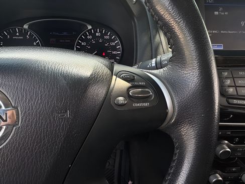 Used 2014 Nissan Pathfinder SL w/ SL Tech Package AWD/4WD image 20