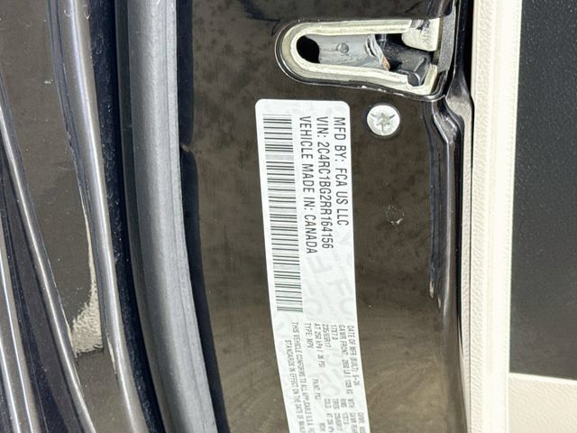 Used 2024 Chrysler Pacifica Touring-L FWD image 33