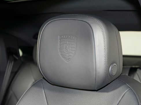 New 2026 Porsche Cayenne Coupe AWD/4WD image 17