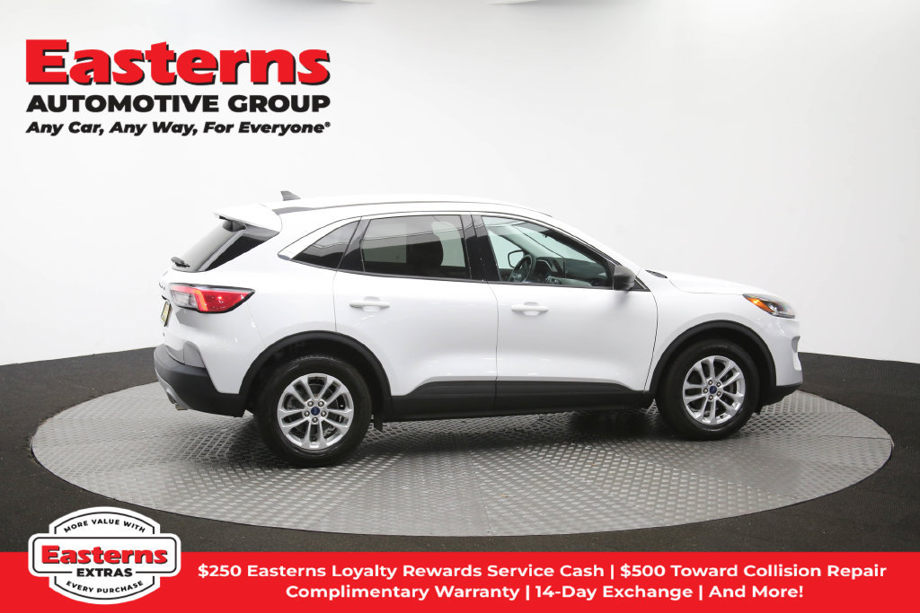 Used 2022 Ford Escape SE FWD image 44