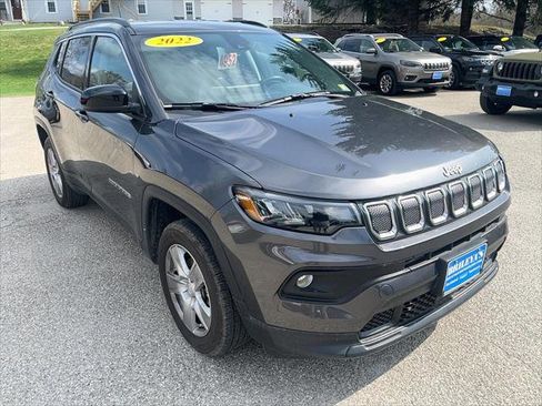 Certified 2022 Jeep Compass Latitude w/ Convenience Group image 3