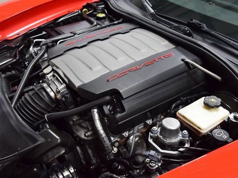 Used 2014 Chevrolet Corvette Stingray Convertible w/ 2LT Preferred Equipment Group image 28