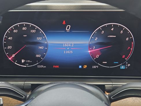 Certified 2025 Mercedes-Benz GLE 450 4MATIC image 8