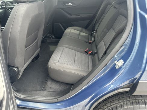 Used 2025 Chevrolet Equinox LT FWD image 20