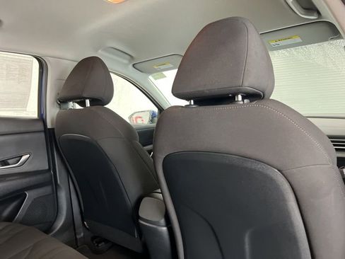 Used 2023 Hyundai Elantra SEL w/ Preferred Accessory Package image 11