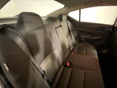 Used 2025 Nissan Altima 2.5 SV image 23