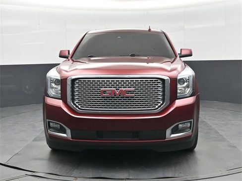 Used 2017 GMC Yukon Denali w/ Open Road Package image 9
