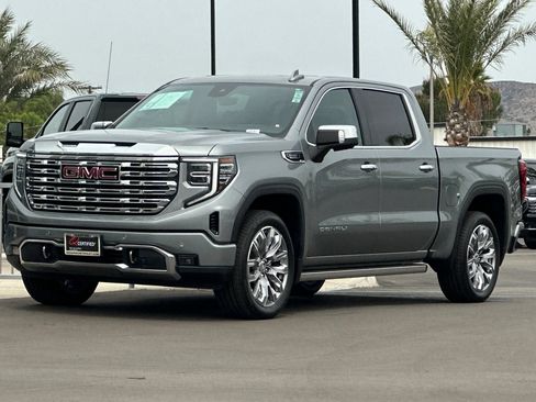 Used 2024 GMC Sierra 1500 Denali w/ Denali Reserve Package AWD/4WD image 8