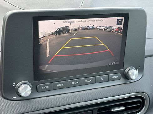 Certified 2022 Hyundai Kona SEL w/ Convenience Package image 25