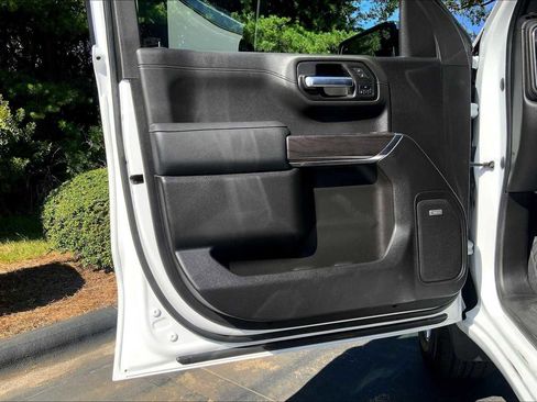 Used 2022 Chevrolet Silverado 1500 LTZ w/ Safety Package II image 21