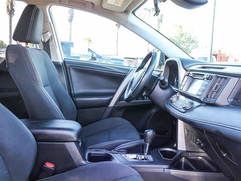 Used 2018 Toyota RAV4 XLE image 21