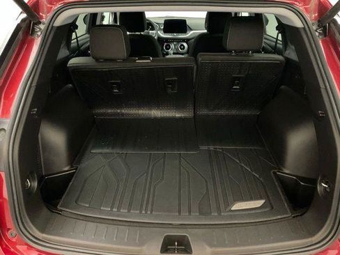 Certified 2024 Chevrolet Blazer LT w/ Convenience Package FWD image 32