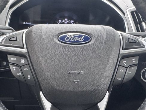 Certified 2019 Ford Edge Titanium w/ Equipment Group 301A image 20