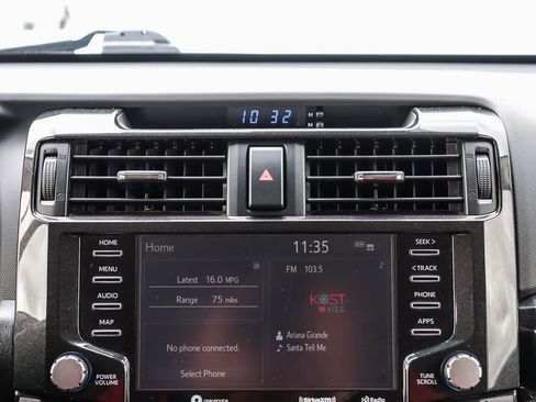 Used 2024 Toyota 4Runner TRD Off-Road image 19