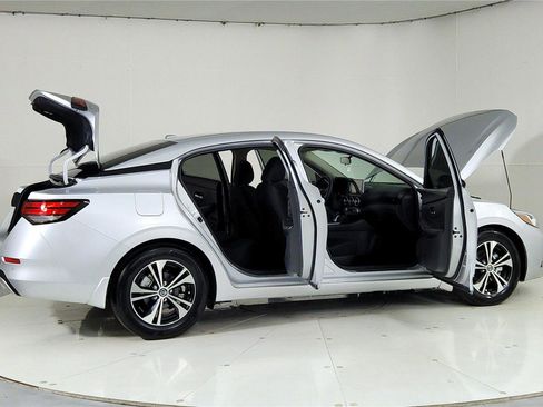 Used 2022 Nissan Sentra SV image 12