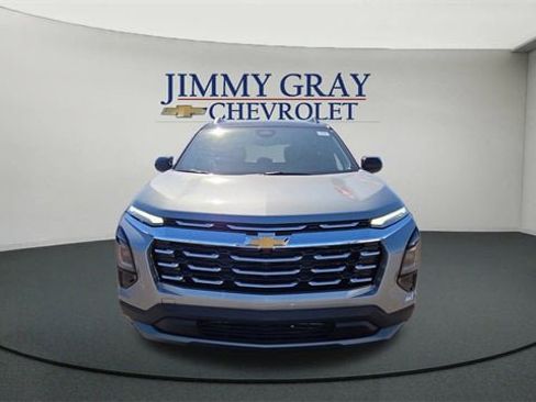 New 2026 Chevrolet Equinox LT w/ Convenience Package II image 8