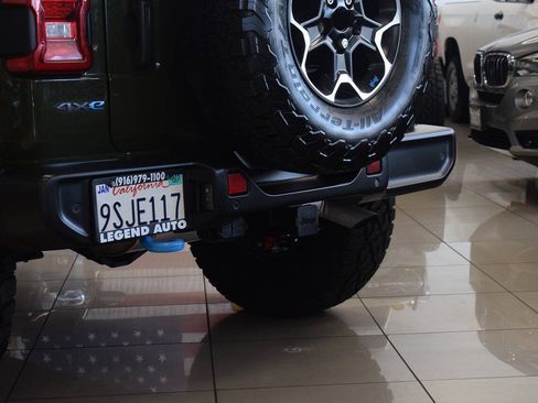 Used 2022 Jeep Wrangler Unlimited Rubicon 4xe w/ Cold Weather Group AWD/4WD image 14