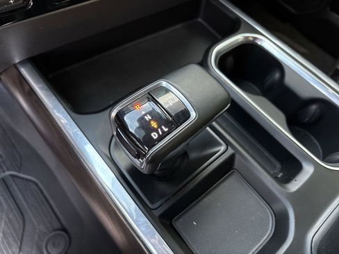 Used 2023 GMC Sierra 1500 SLT w/ SLT Premium Plus Package image 13