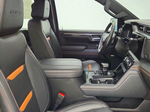 Used 2023 GMC Sierra 1500 AT4 w/ Technology Package AWD/4WD image 24