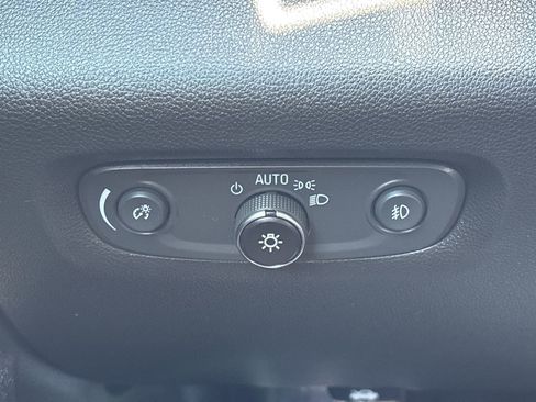 Used 2019 Chevrolet Traverse Premier w/ Redline Edition FWD image 28